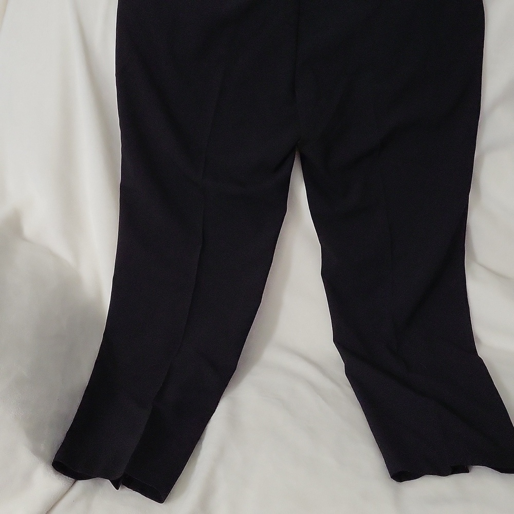 Haggar Classic Black Dress Pants for Men - Picture 9 of 9